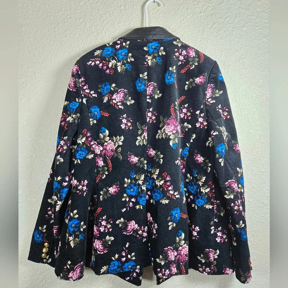 Lane Bryant Women’s Black Floral Suede Blazer In Size 16 - Picture 6 of 8